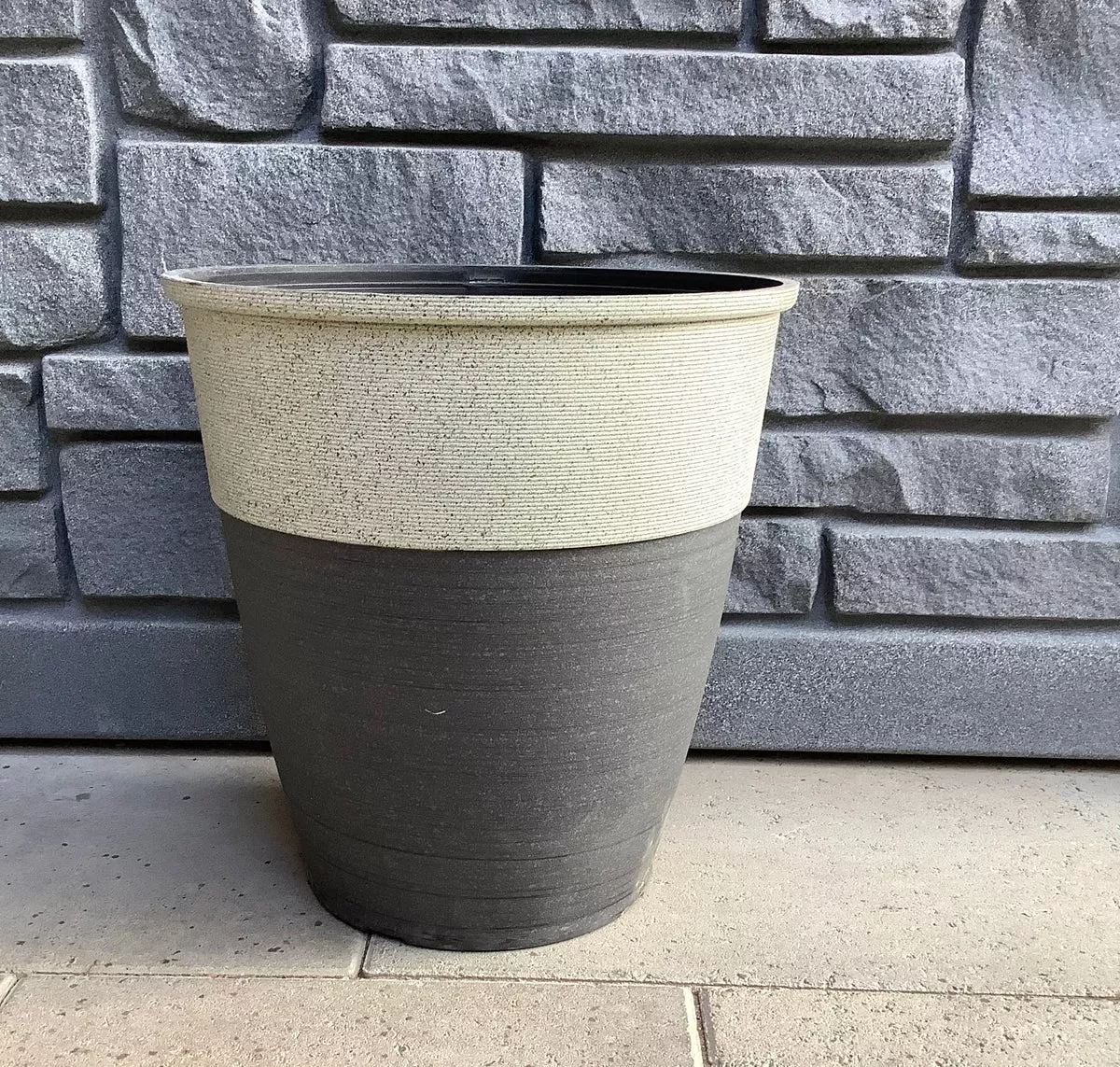 14-5-hendrix-short-round-black-grey-clay 14.5" Hendrix Short Round - Black/Grey Clay