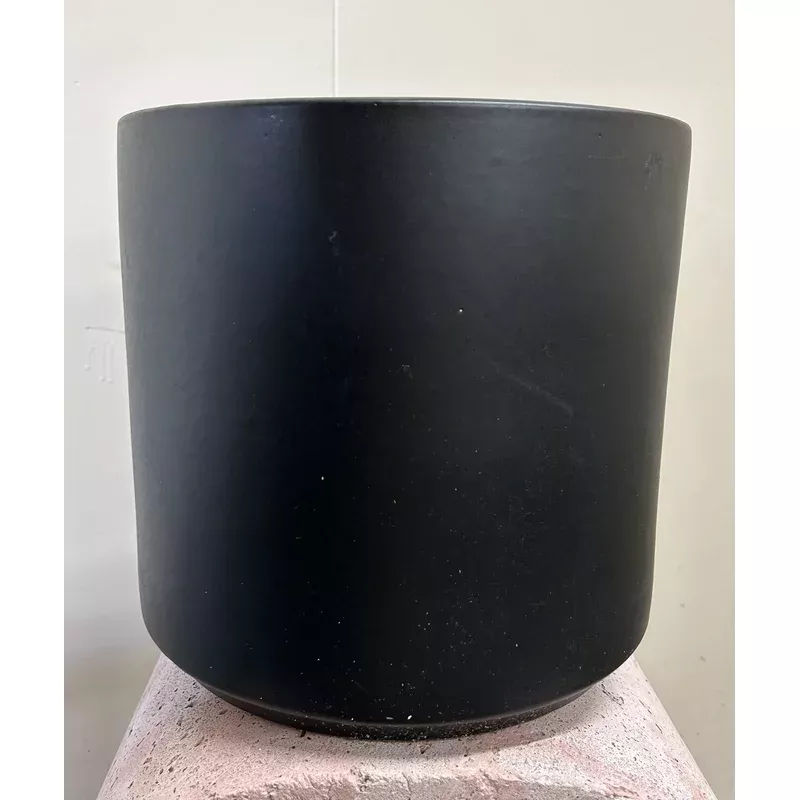 15" Deep Buff Glazed- Matte Black Pot