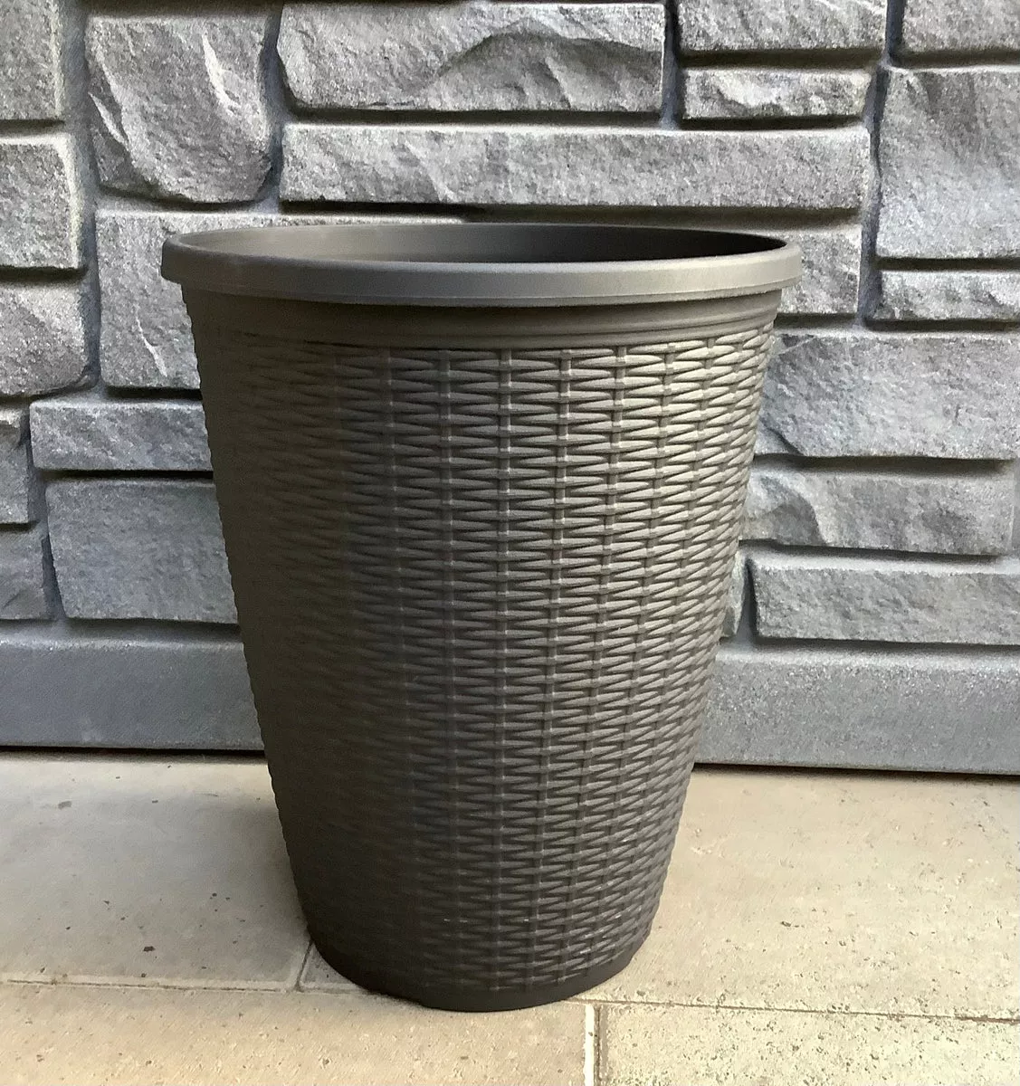 15-kesha-wicker-tall-round-black-lite 15" Kesha Wicker Tall Round - Black Lite
