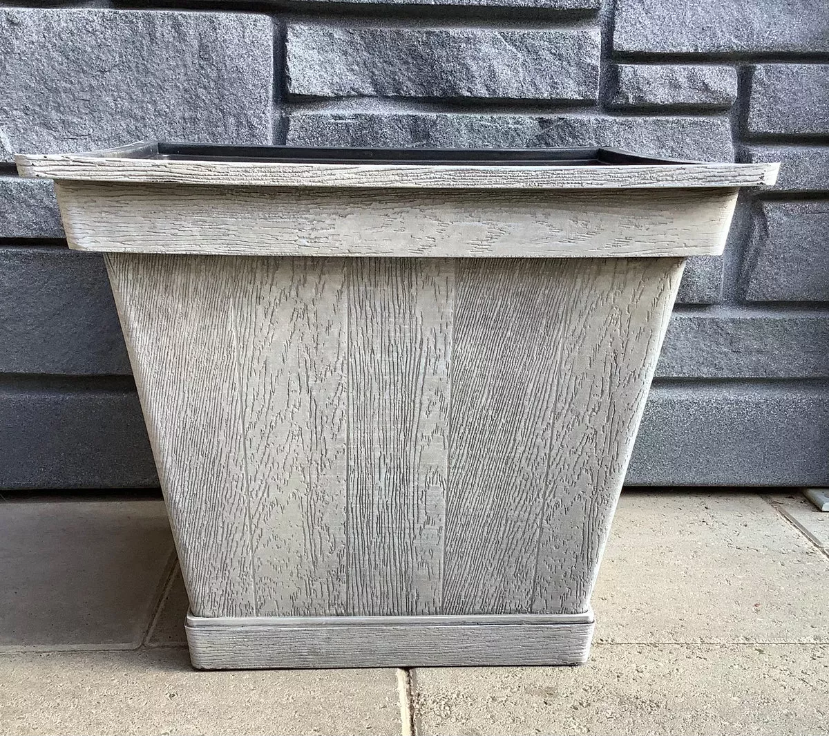 17" Harvest Garden Square - Weathered Rock