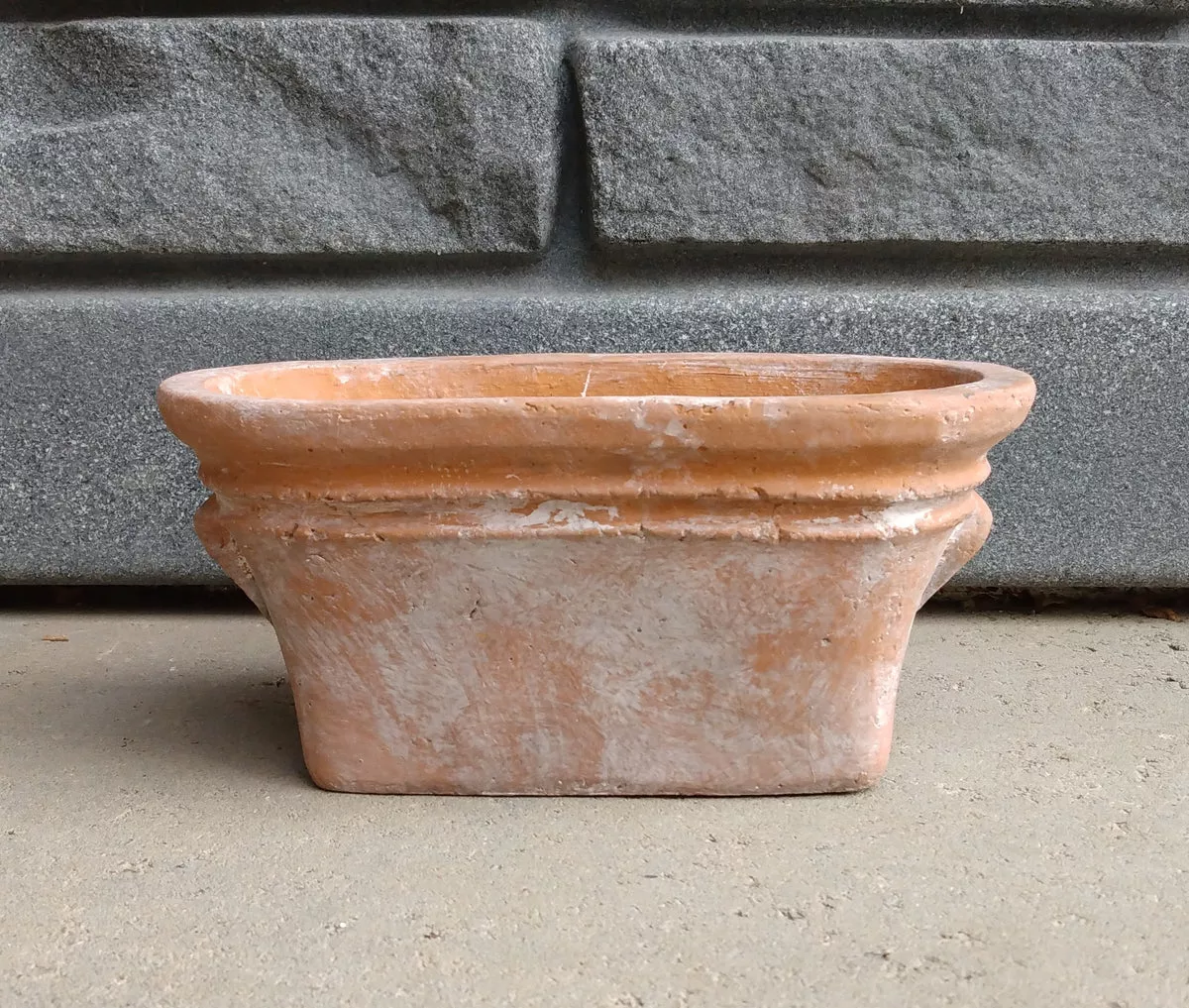 8.25" Tuscan Oval Tub - Rustic Red