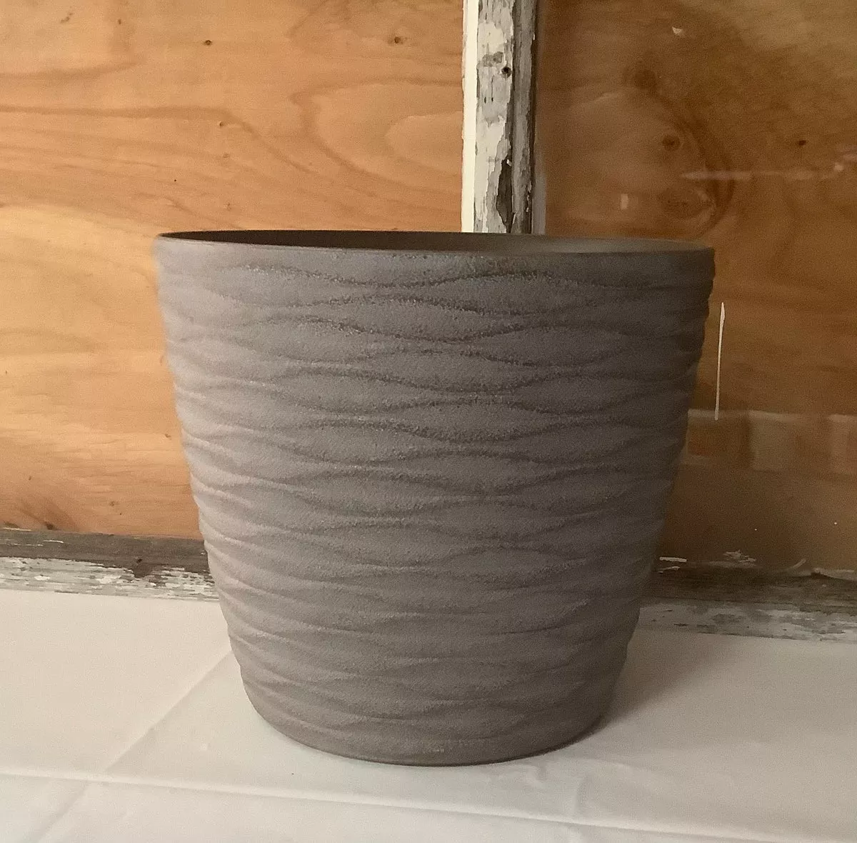 9" "Julian" Round Pot- Taupe