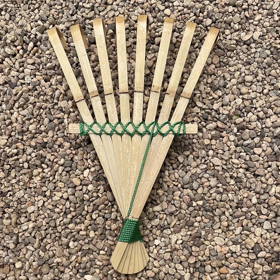 bamboo-hand-rake Bamboo Hand Rake