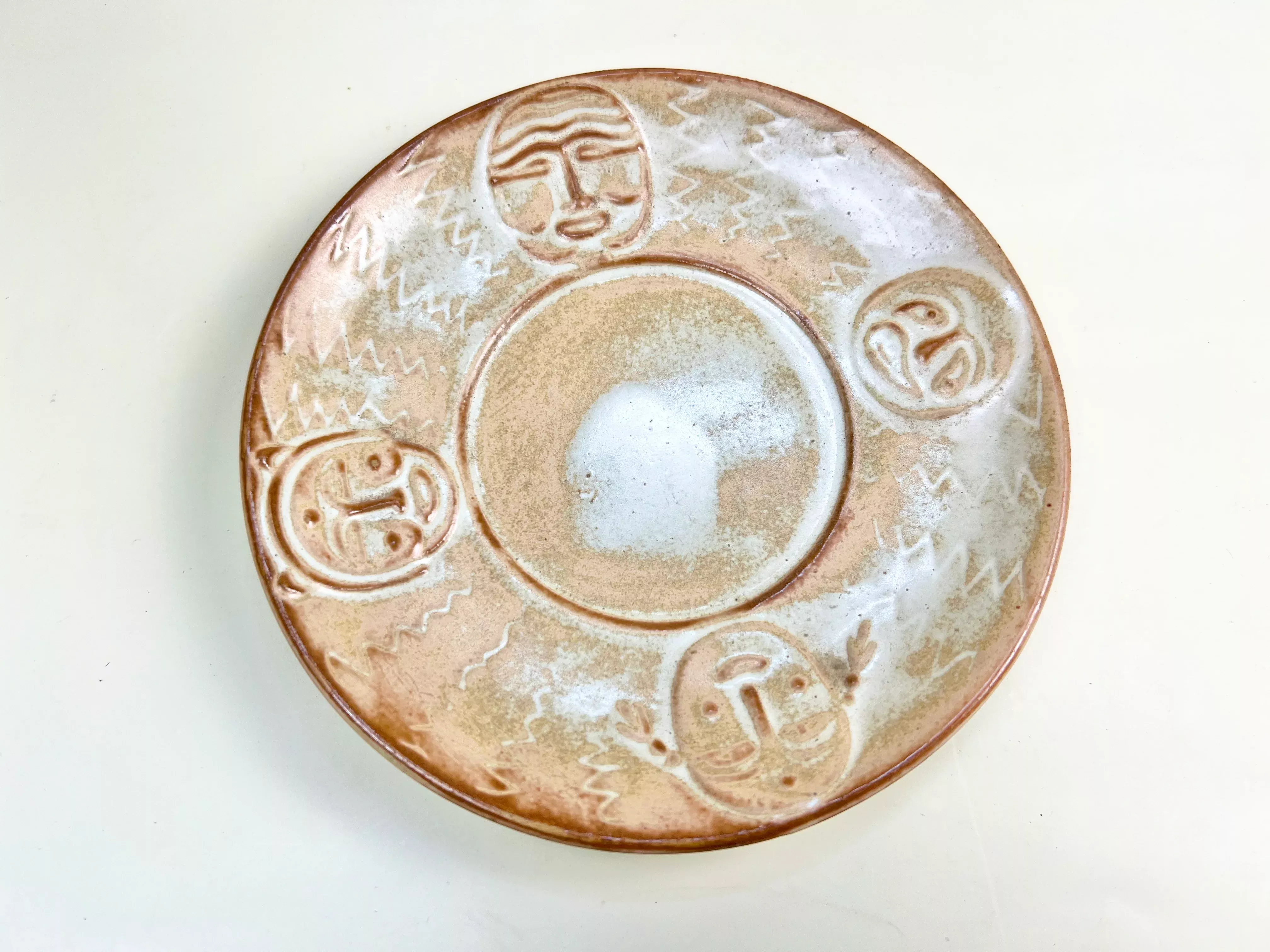 Beige Glazed Studio Pottery Saucer with 4 Faces