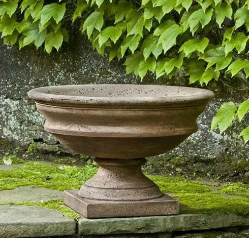campania-newberry-urn Campania Newberry Urn