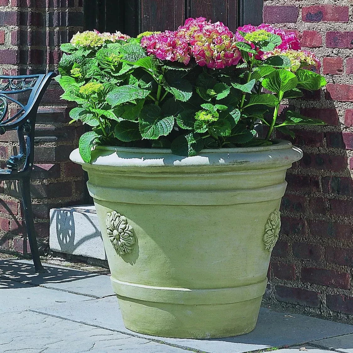 Certosa Medallion Planter by Campania International