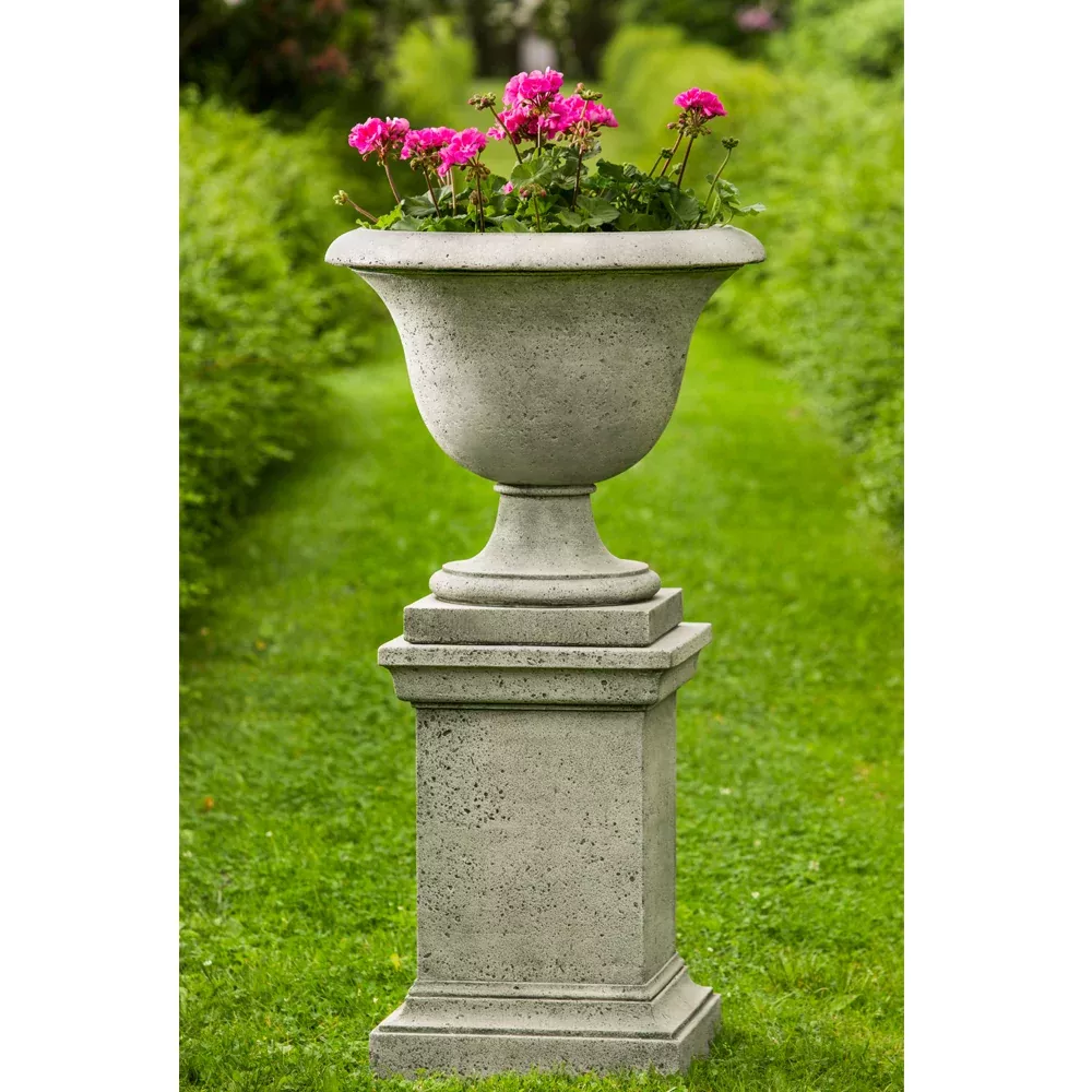 Fairfield Urn with Pedestal