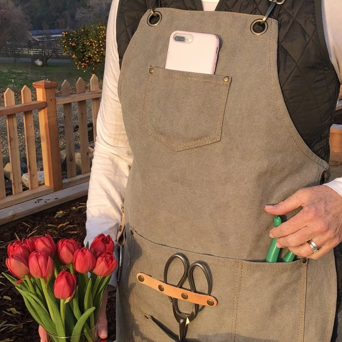 gardening-apron-waxed-canvas-apron-with-pockets Gardening Apron - Waxed Canvas Apron with Pockets
