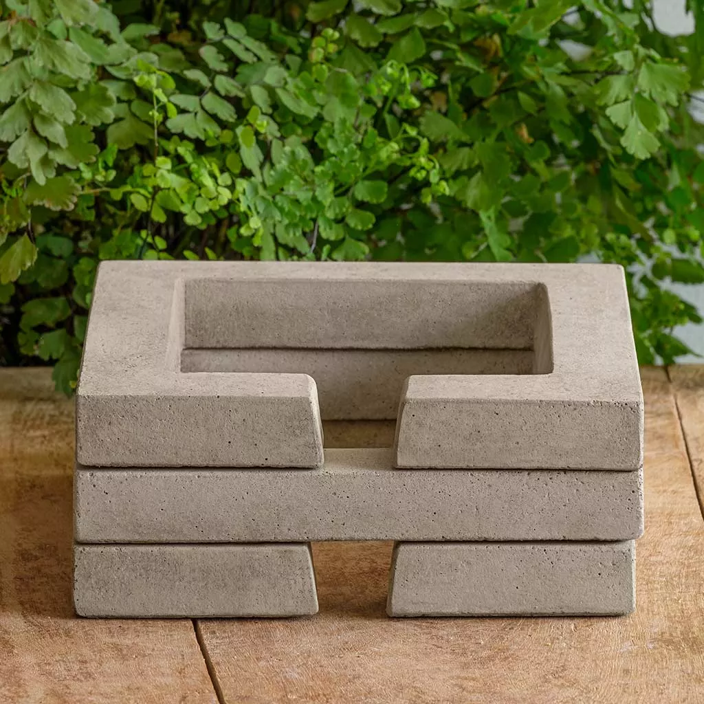 guard-riser-square-by-campania-international Guard Riser - Square By Campania International