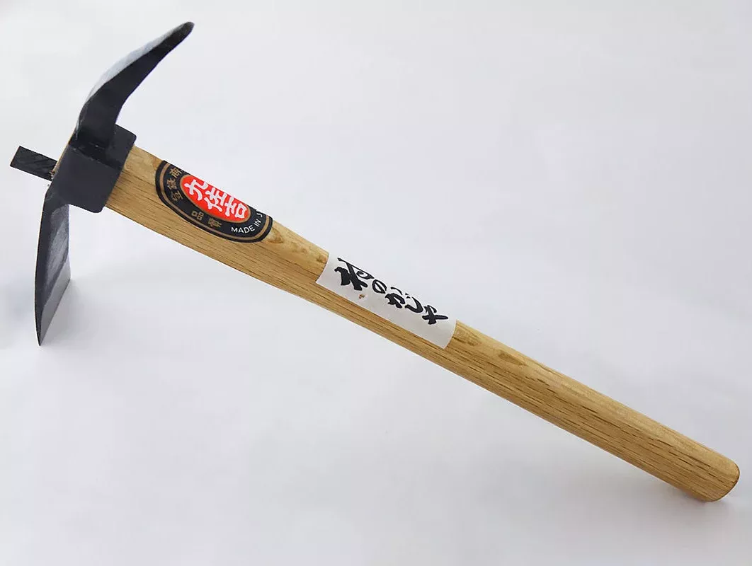 japanese-hand-pick-pick-n-hoe Japanese Hand Pick (Pick 'n Hoe)