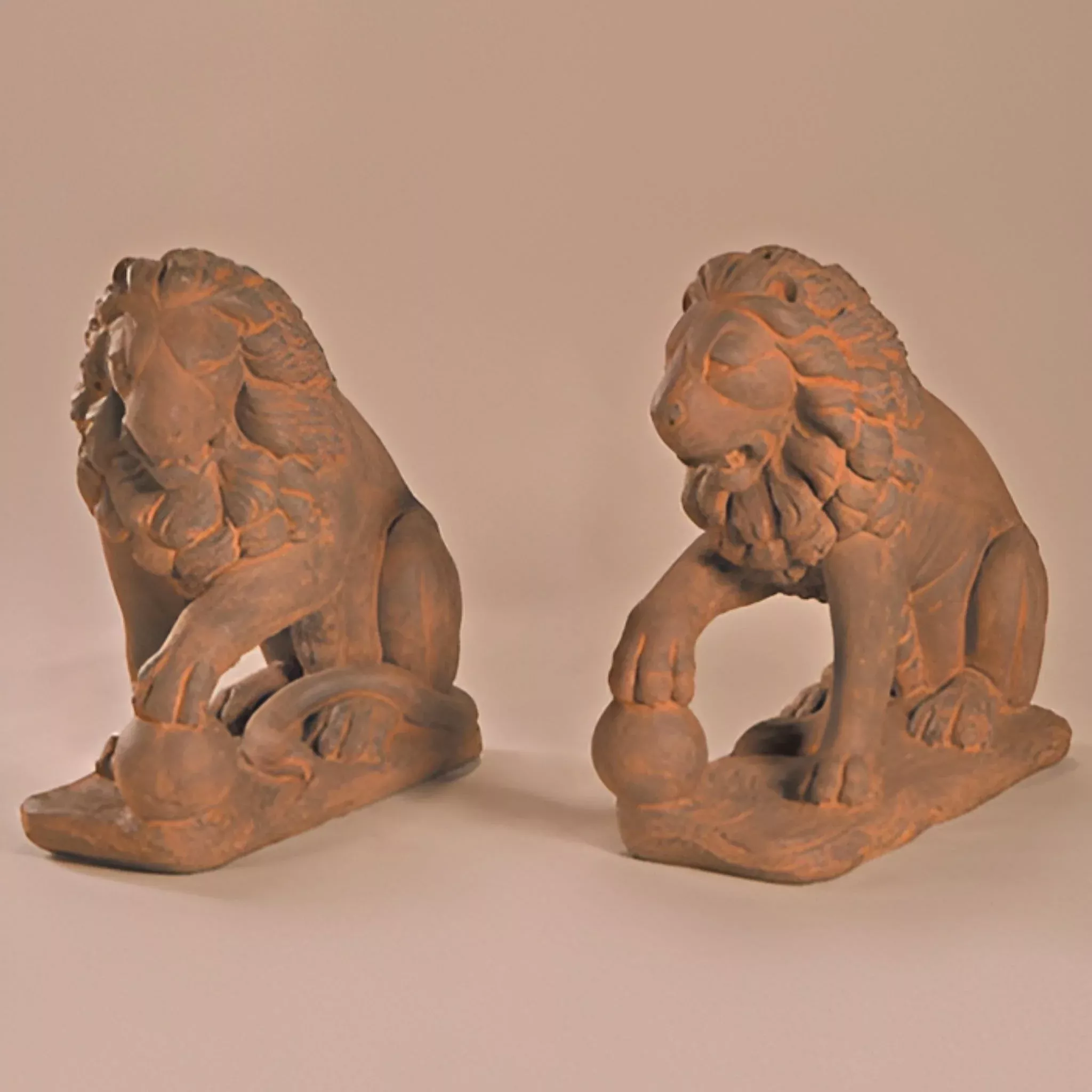 Lion with Ball Plumbed Concrete Statue - Fiore #544