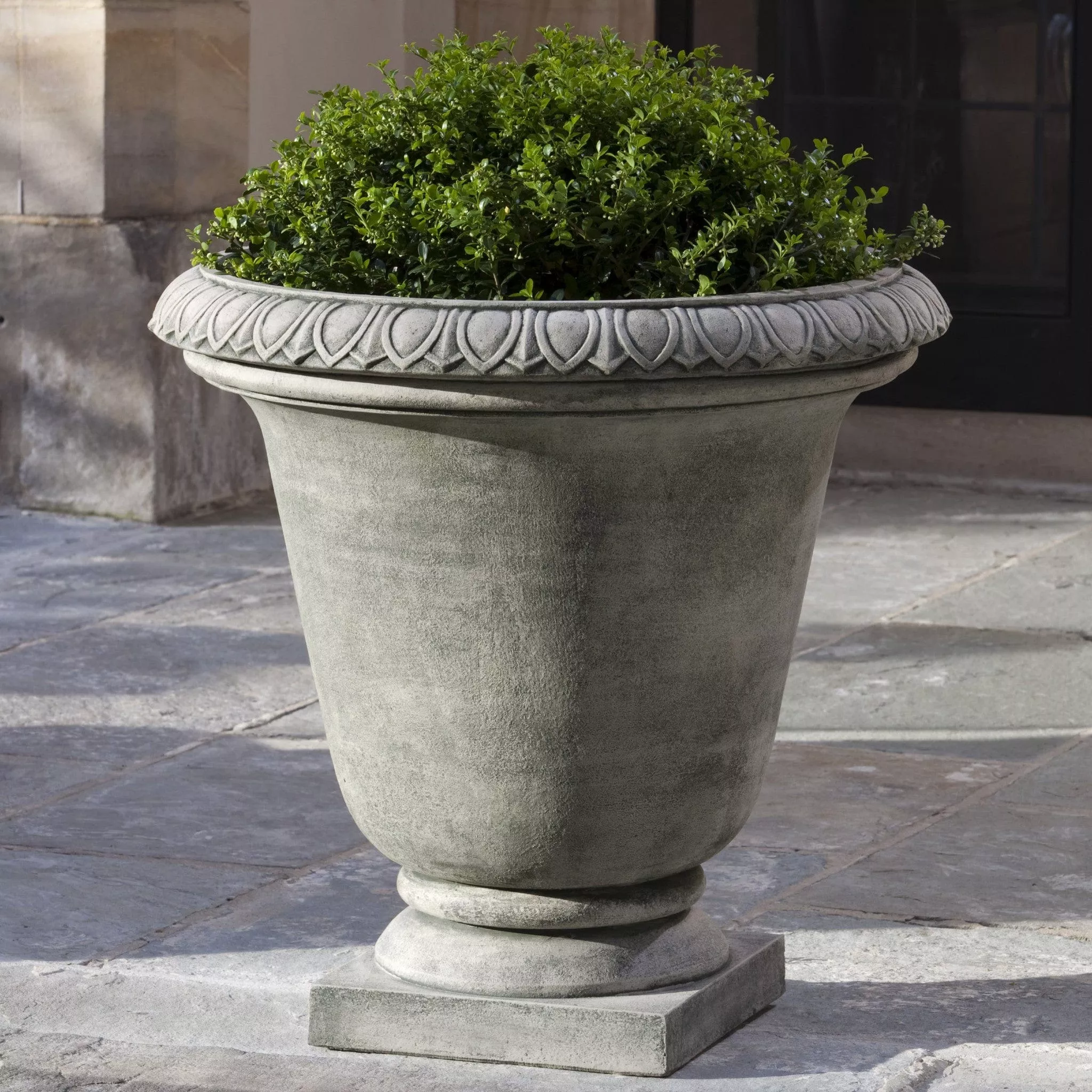 Millbridge Urn Garden Planter