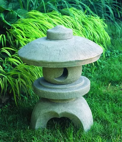 Morris Round Pagoda Statue