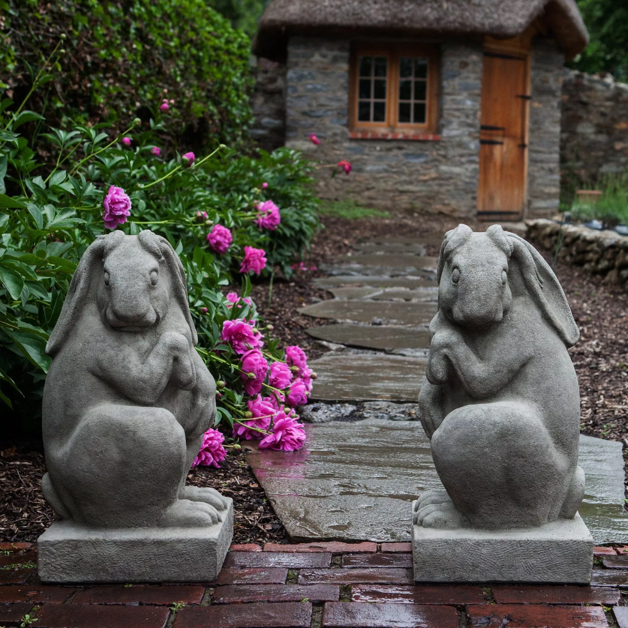 Newport Rabbit Garden Statue - Set of 2