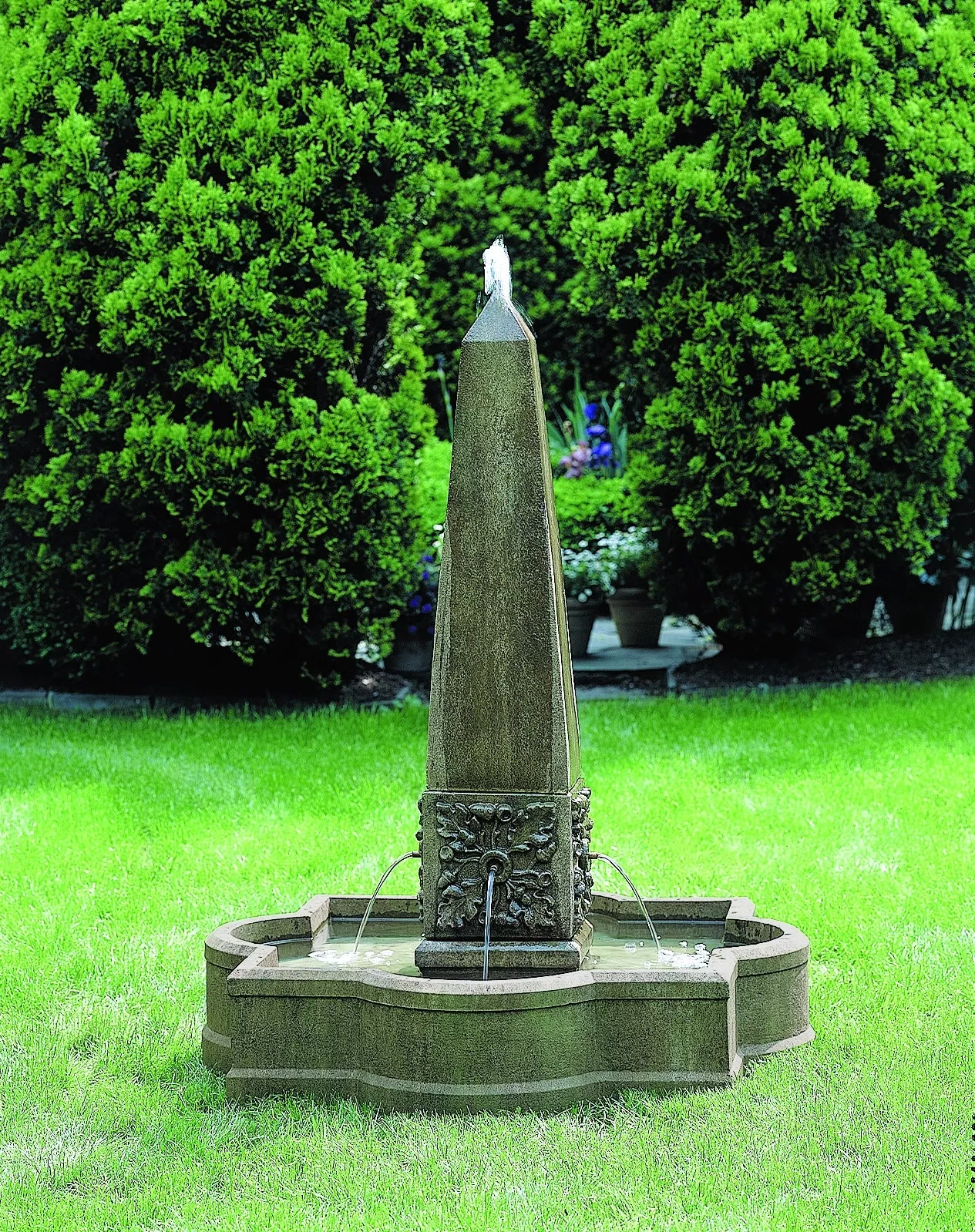 palazzo-obelisk-fountain-by-campania-international Palazzo Obelisk Fountain by Campania International