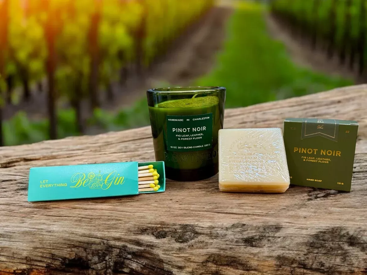 rewined-pinot-noir-candle-gift-set Rewined Pinot Noir Candle Gift Set