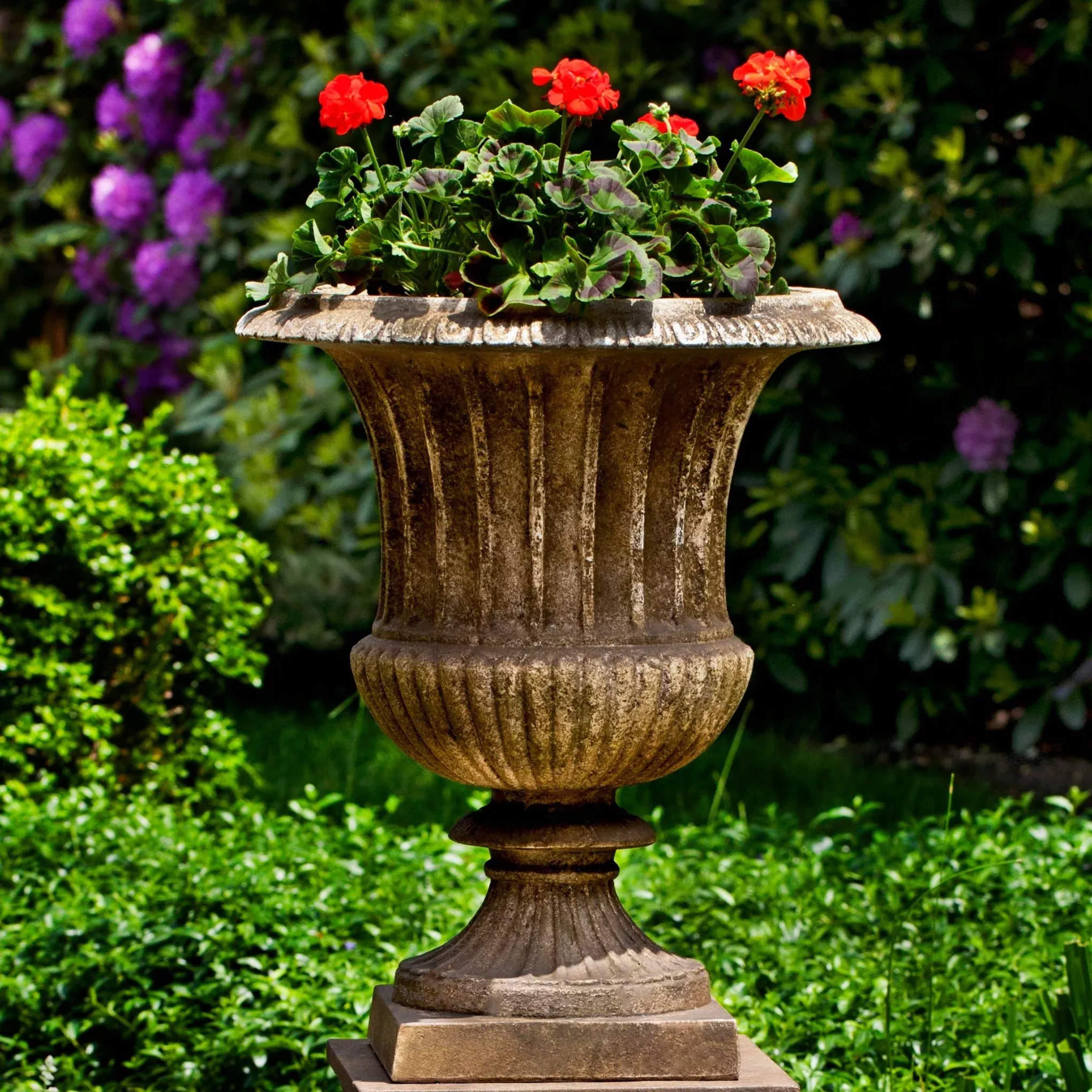 smithsonian-classical-urn-by-campania-international Smithsonian Classical Urn by Campania International