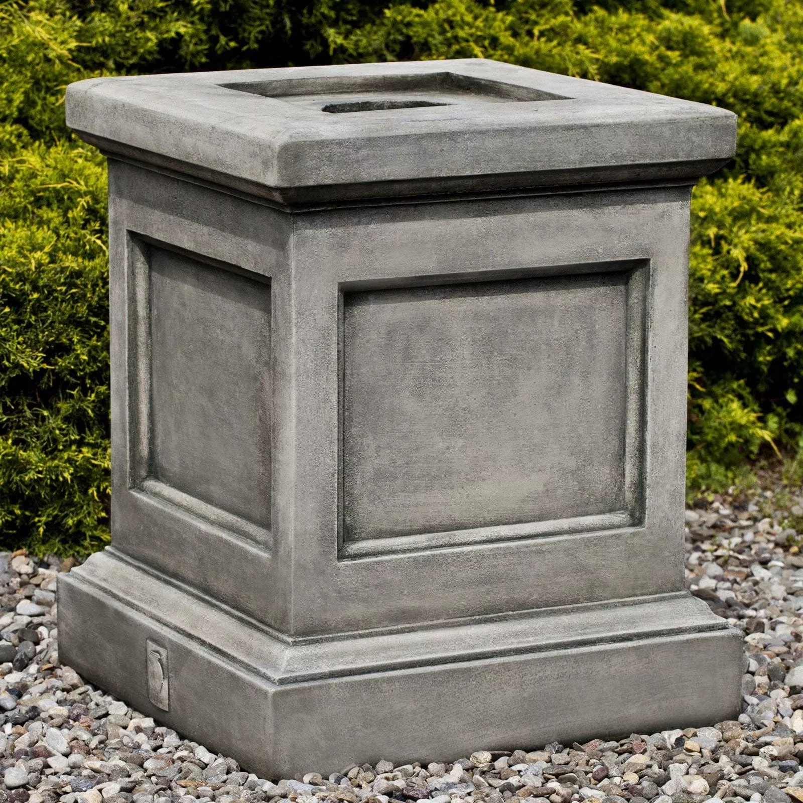 st-louis-garden-pedestal St. Louis Garden Pedestal