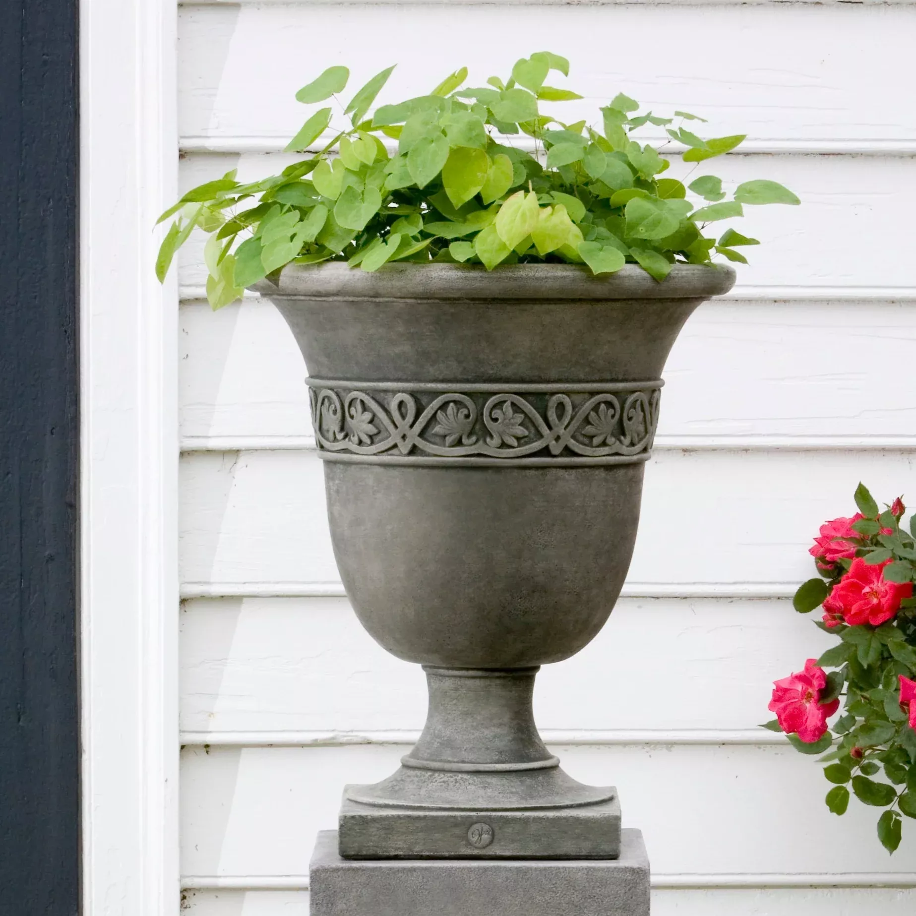 williamsburg-strapwork-leaf-urn-by-campania-international Williamsburg Strapwork Leaf Urn by Campania International