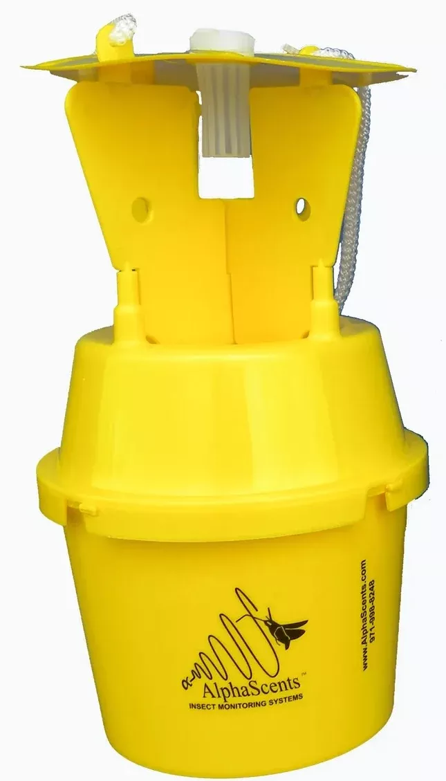 yellow-uni-trap-with-extension Yellow Uni-Trap with Extension