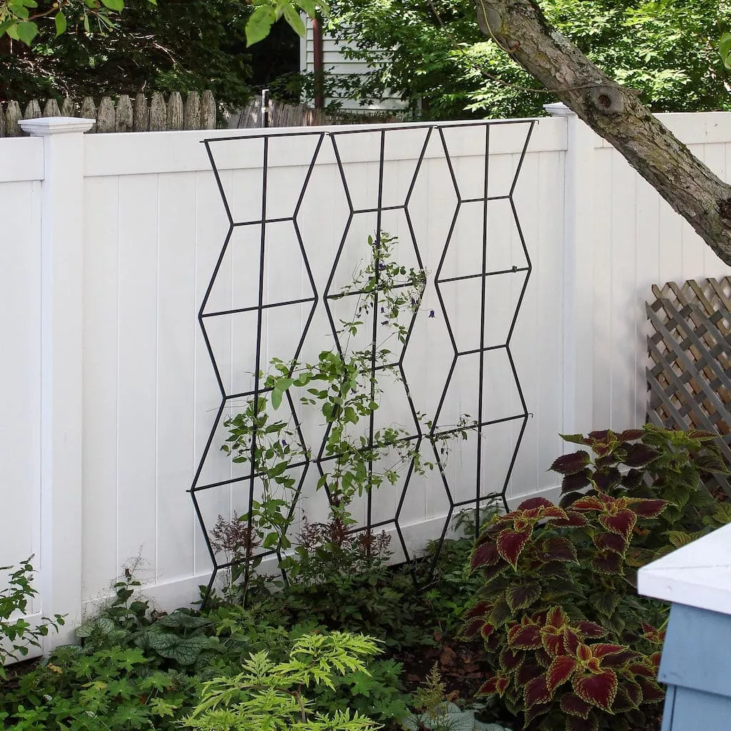 Zigzag Screen Trellis by Achla Designs